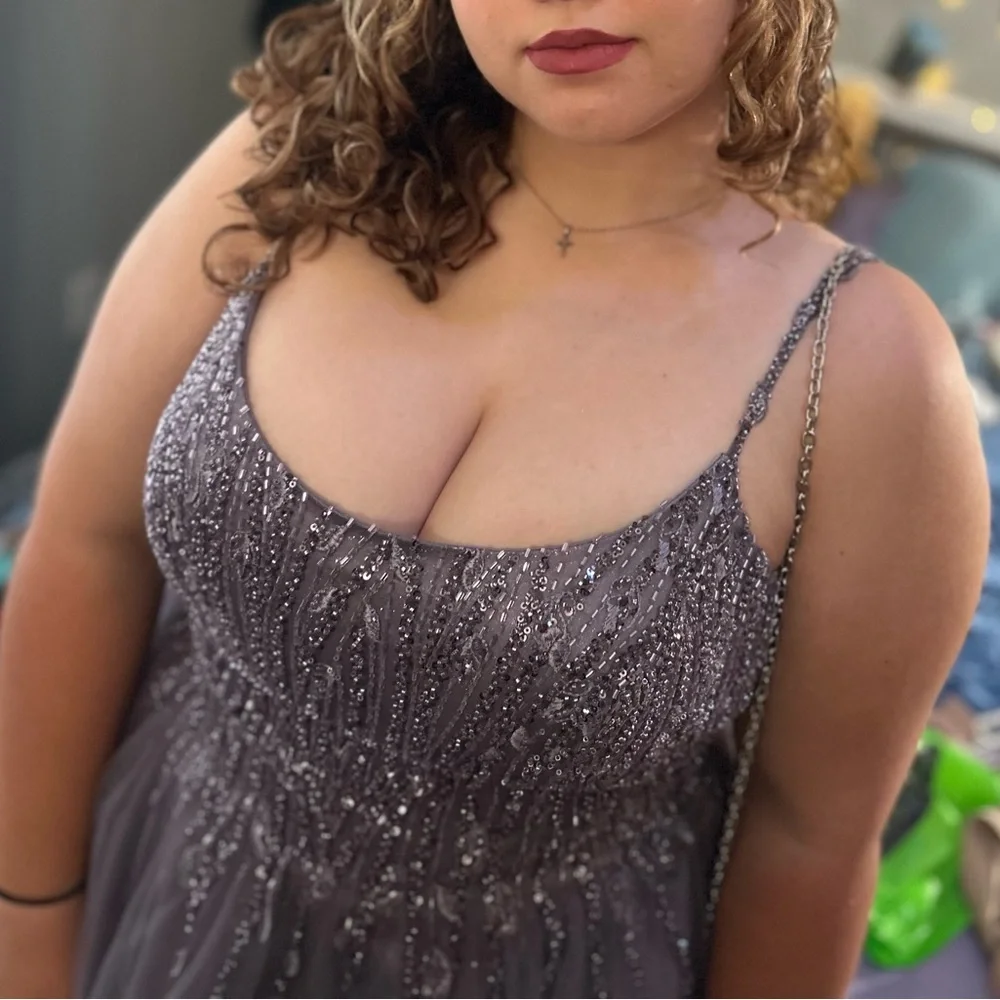 Elegant Lavender HoCo Dress - Picture 4 of 10